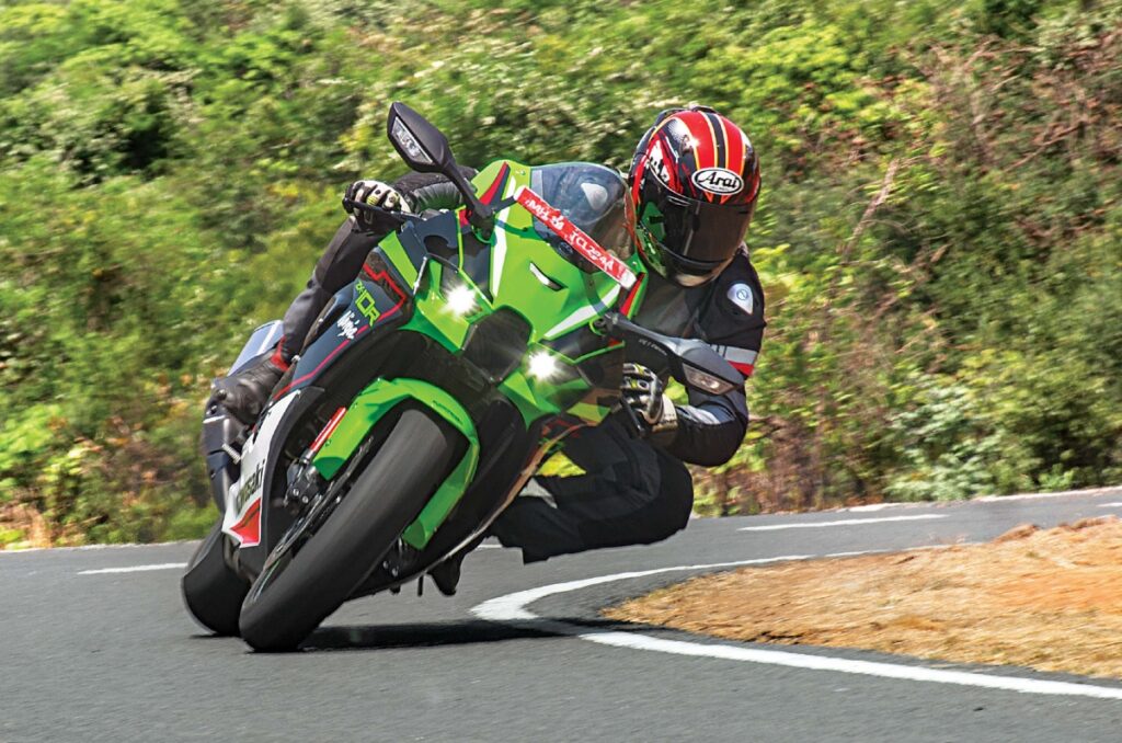 Kawasaki Ninja ZX-10R Riding Experience