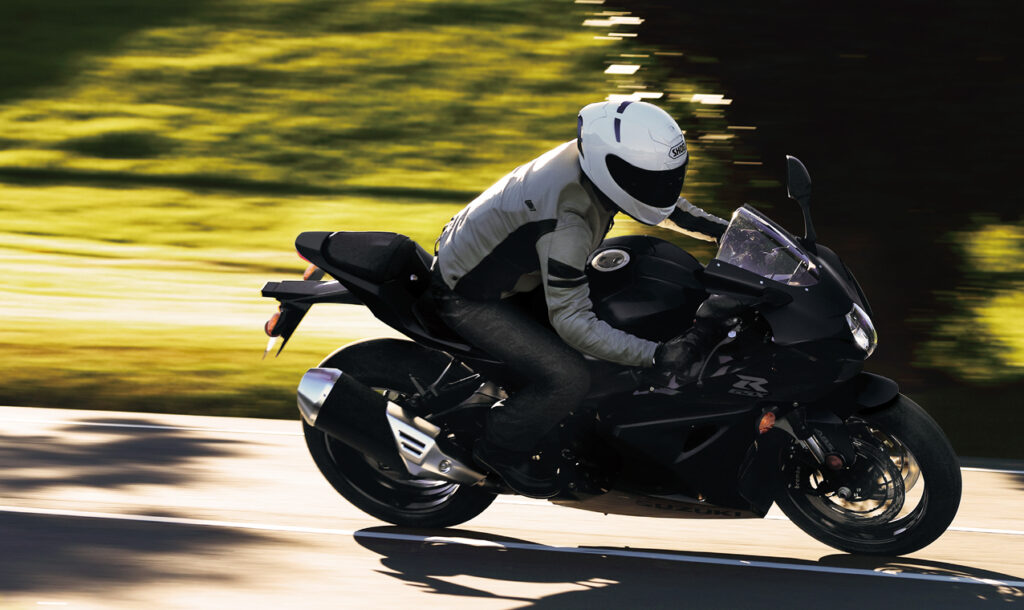 Why Choose an All-Black GSX-R?